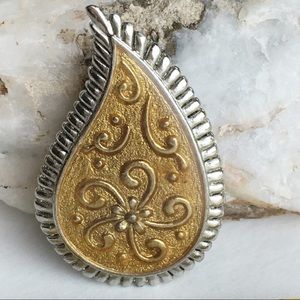 JjSigned Vintage Teardrop gold tone silver brooch